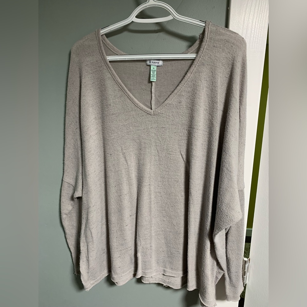 Soft and slouchy top